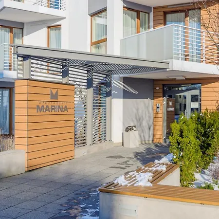 Mierzeja - Marina, Katy Rybackie, 100 M Od Zalewu Wislanego