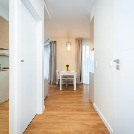 Mierzeja - Marina, Katy Rybackie, 100 M Od Zalewu Wislanego * Kąty Rybackie