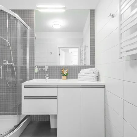 Mierzeja - Marina, Katy Rybackie, 100 M Od Zalewu Wislanego * Kąty Rybackie