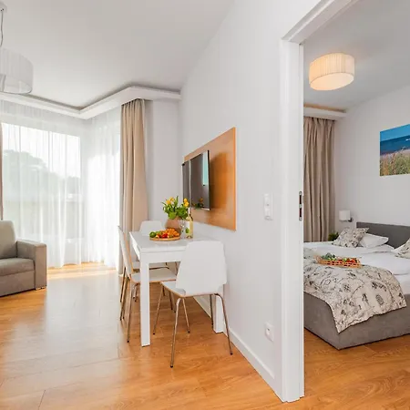 Ncnk Marina Apartament *