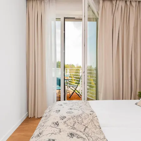 Mierzeja - Marina, Katy Rybackie, 100 M Od Zalewu Wislanego Kąty Rybackie