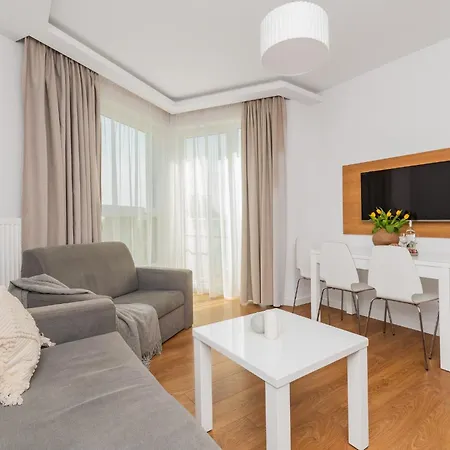 Mierzeja - Marina, Katy Rybackie, 100 M Od Zalewu Wislanego * Kąty Rybackie