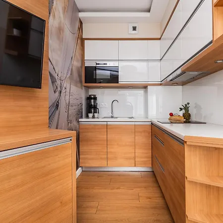 Mierzeja - Marina, Katy Rybackie, 100 M Od Zalewu Wislanego * Kąty Rybackie