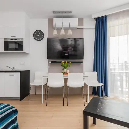 Apartament Ncnk Marina *