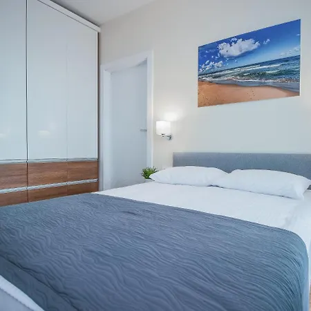Ncnk Marina Apartament *