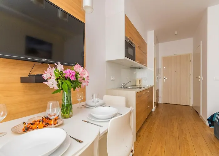 Mierzeja - Marina, Katy Rybackie, 100 M Od Zalewu Wislanego * Kąty Rybackie