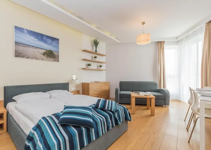 Mierzeja - Marina, Katy Rybackie, 100 M Od Zalewu Wislanego *