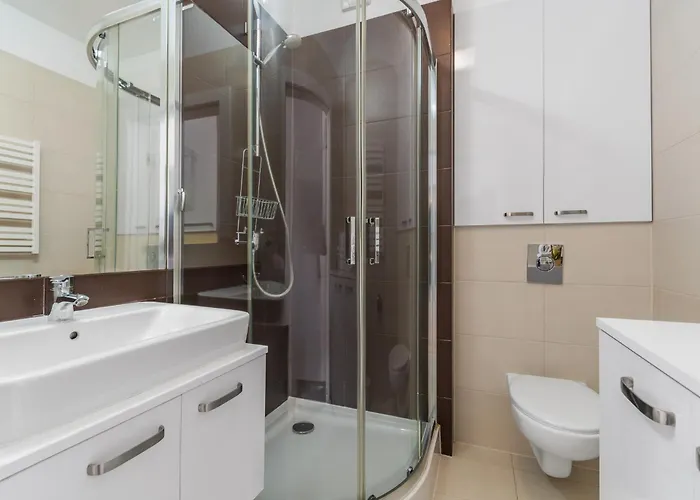 Mierzeja - Marina, Katy Rybackie, 100 M Od Zalewu Wislanego * Kąty Rybackie