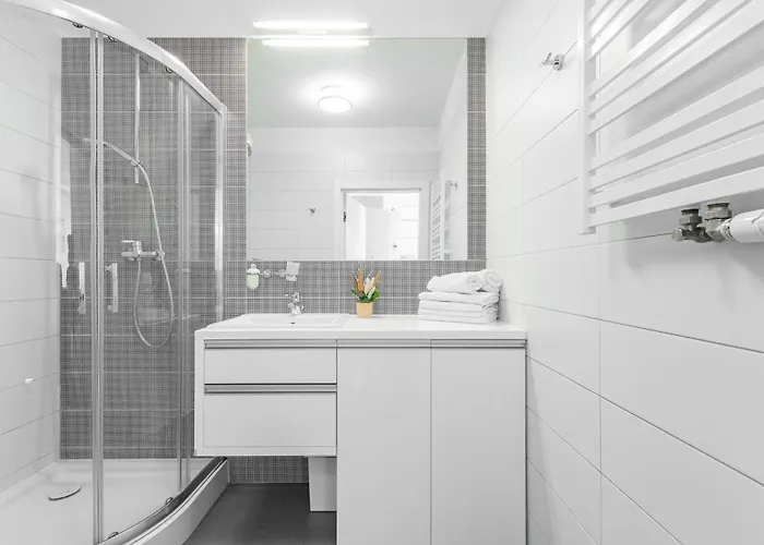 Mierzeja - Marina, Katy Rybackie, 100 M Od Zalewu Wislanego * Kąty Rybackie