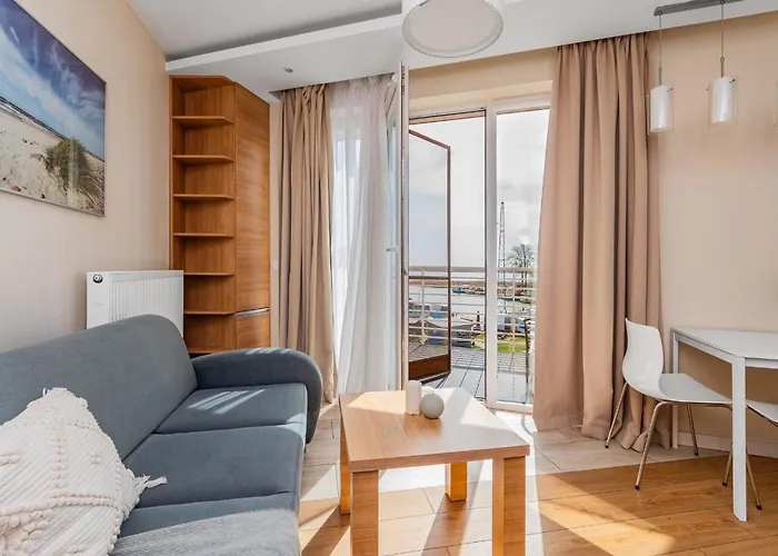 Mierzeja - Marina, Katy Rybackie, 100 M Od Zalewu Wislanego *