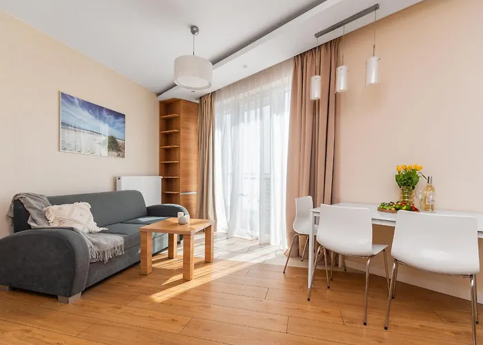 Mierzeja - Marina, Katy Rybackie, 100 M Od Zalewu Wislanego *